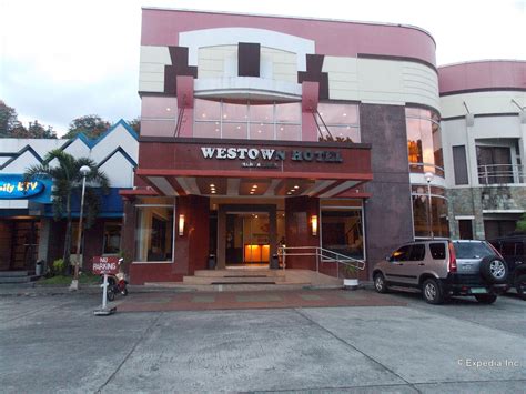 Mo2 Westown Hotel .